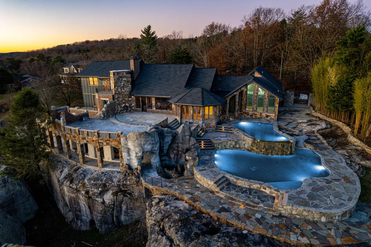 8608 Brow Lake Rd, Soddy Daisy, TN 37379 - Image #1