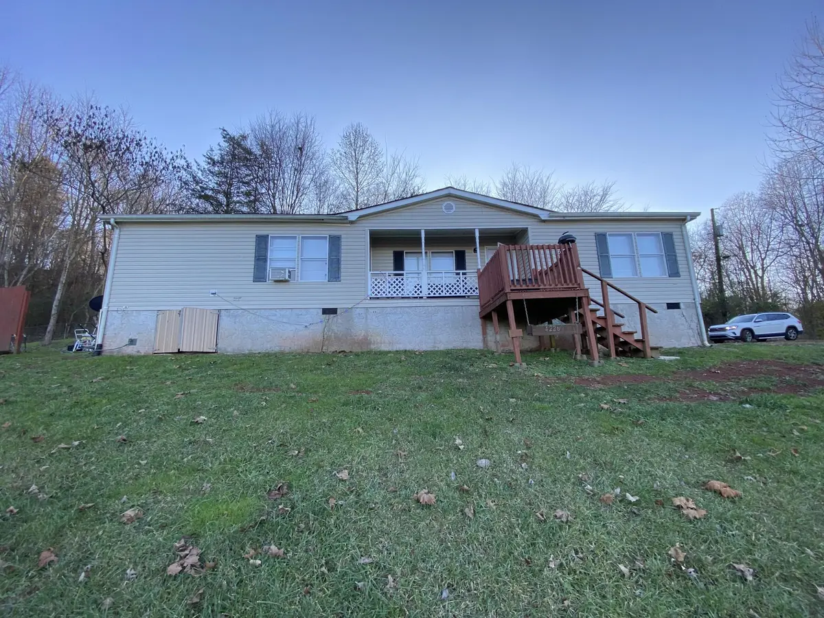 4226 Sweetwater Vonore Rd, Sweetwater, TN 37874 - Image #1
