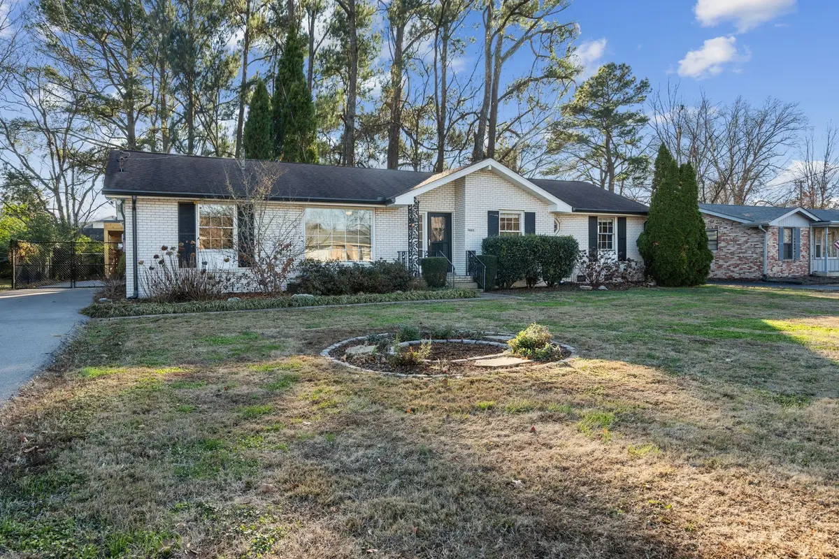 7483 Stacy Dr, Nashville, TN 37221 - Image #1