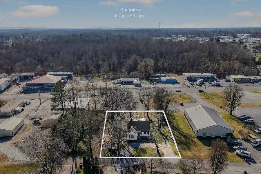 411 Hooper St, Smithville, TN 37166 - Image #3