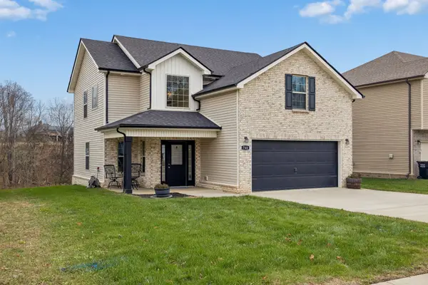 748 Jodine Ann Dr, Clarksville, TN 37043