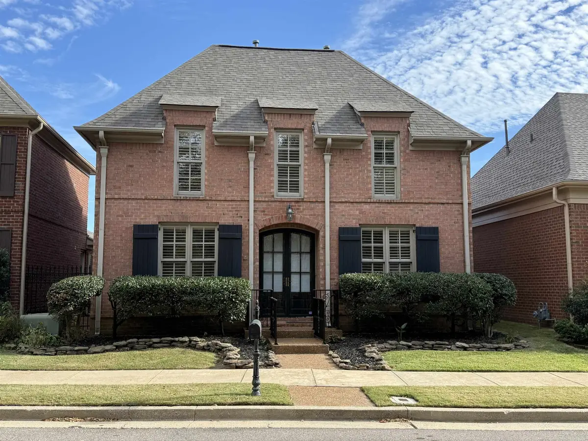 2006 W Arden Oaks Dr, Memphis, TN 38139 - Image #1