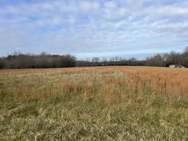 644 Browns Rd, Lafayette, TN 37083