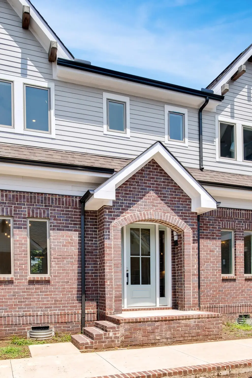 1711 5th Ave N, Nashville, TN 37208 - Image #1