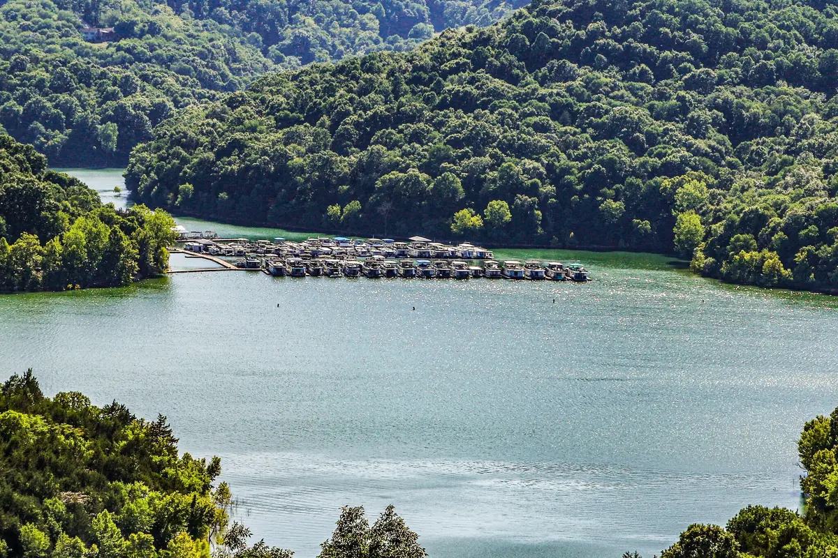 4 Seaton Dr, Smithville, TN 37166 - Image #1