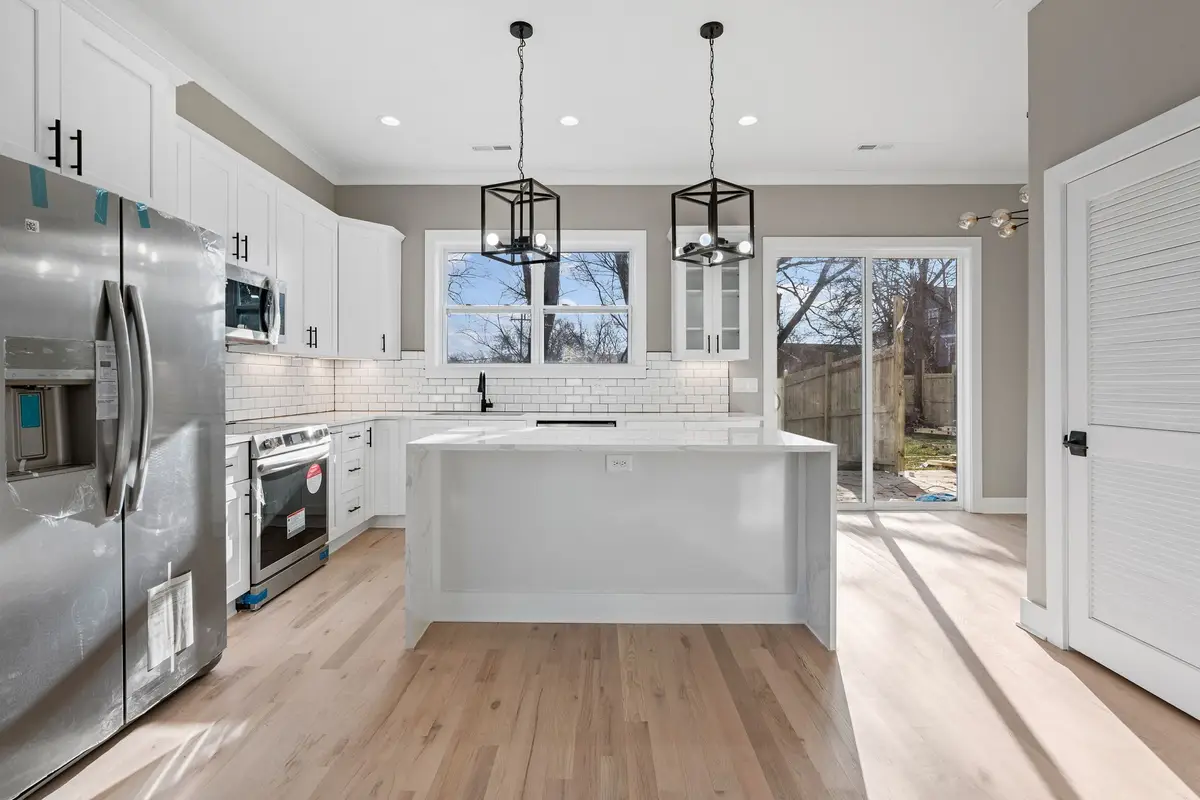 752B Croley Dr, Nashville, TN 37209 - Image #1