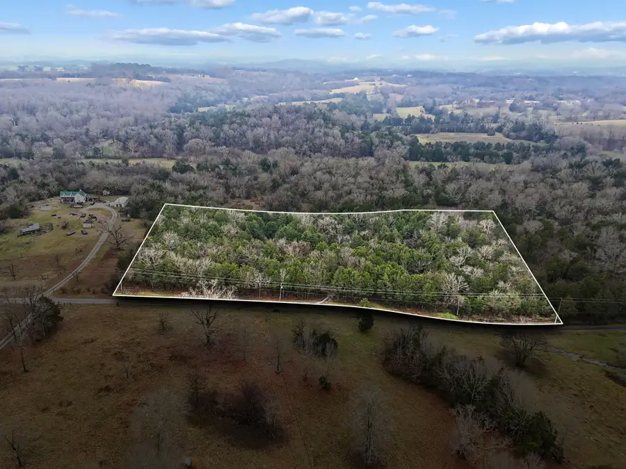 165 Holmes Gap Rd, Brush Creek, TN 38547 - Image #2