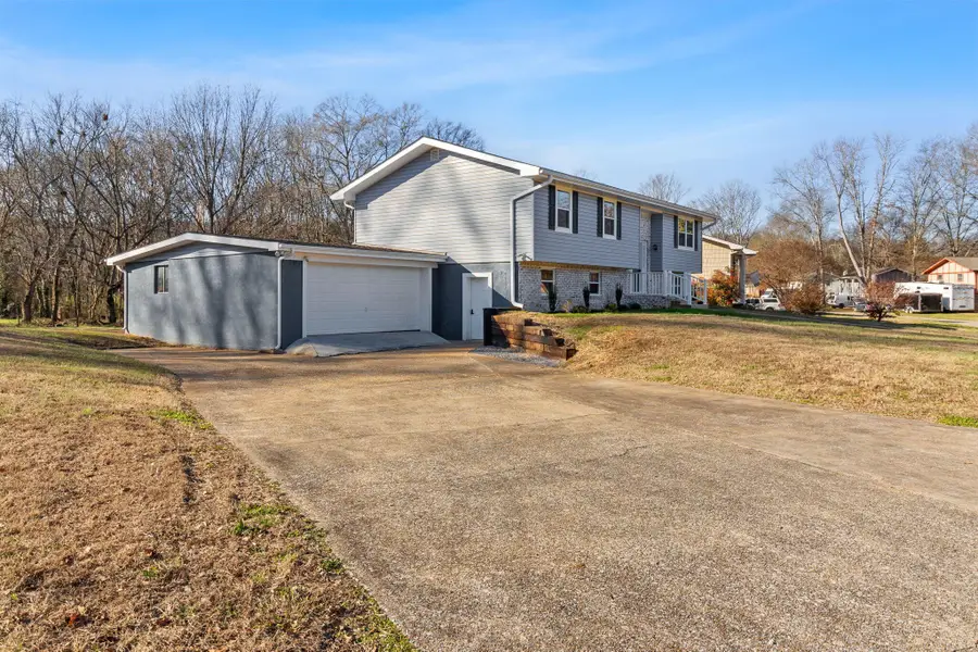 6933 Love Lane, Hixson, TN 37343 - Image #2