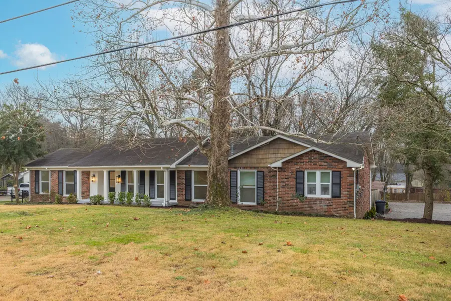 100 Churchill Pl, Franklin, TN 37067 - Image #2