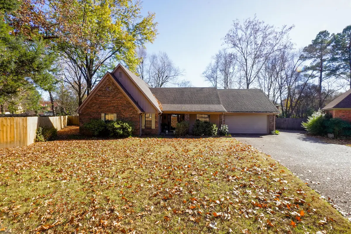 1994 Glendower Cv, Cordova, TN 38016 - Image #1