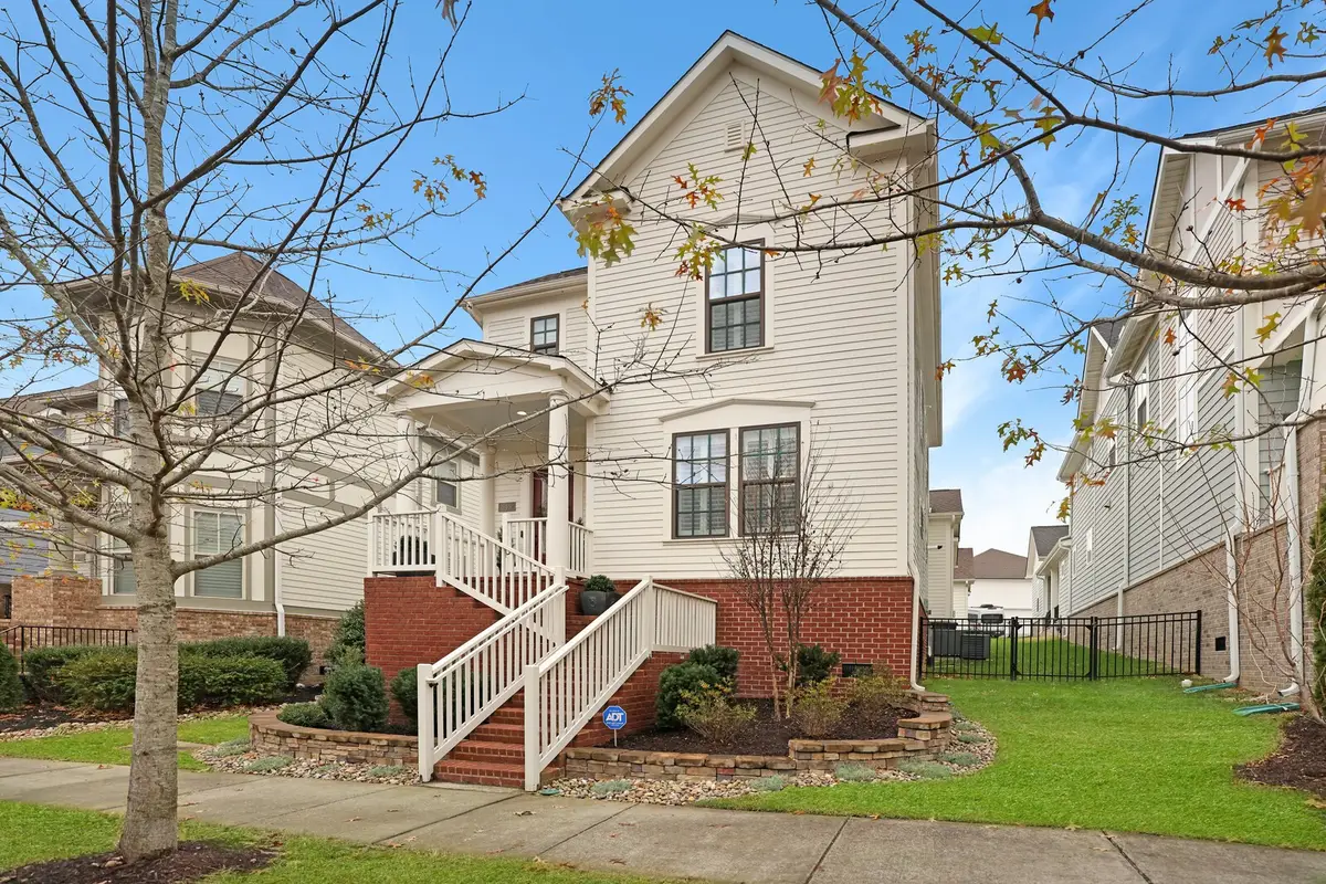 545 Sydenham Dr, Franklin, TN 37064 - Image #1