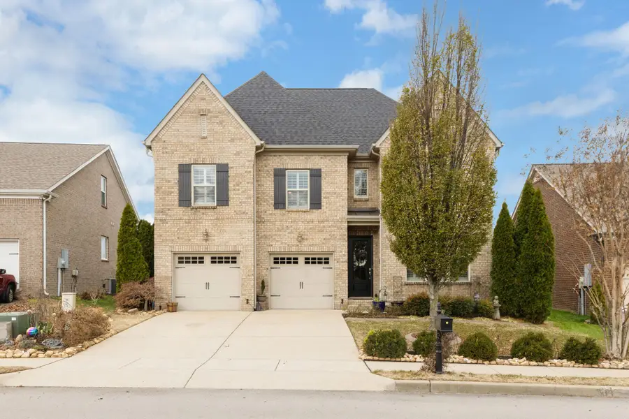 2017 Devonwood Ln, Thompsons Station, TN 37179 - Image #2