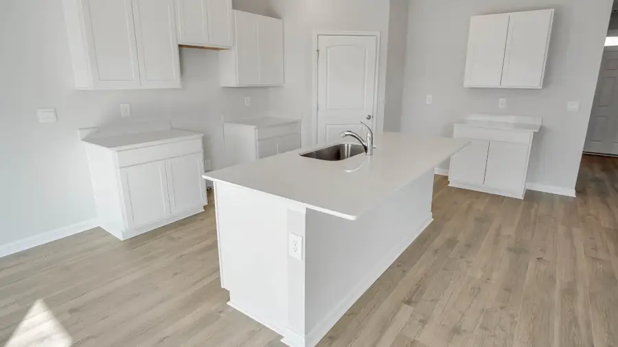 7084 Penny Ln, White House, TN 37188 - Image #2