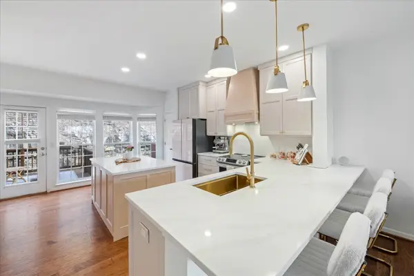 7277 Charlotte Pike #261, Nashville, TN 37209