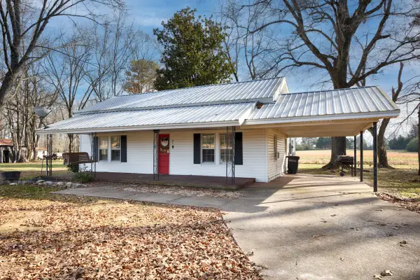 61 Minnie Brown Rd, Ardmore, TN 38449