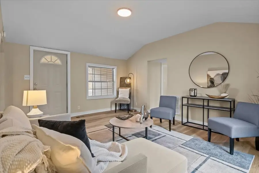 370 Main St, White Bluff, TN 37187 - Image #2