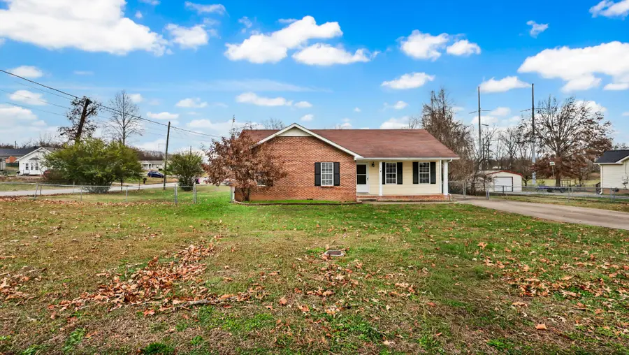 181 Stephanie Dr, Clarksville, TN 37042 - Image #2