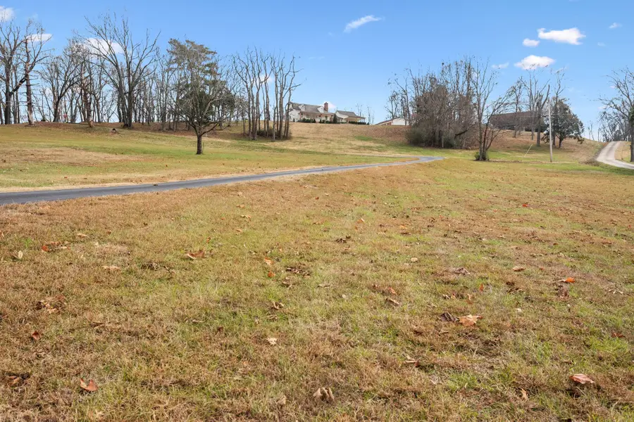 881 Mount Olivet Rd, Columbia, TN 38401 - Image #2