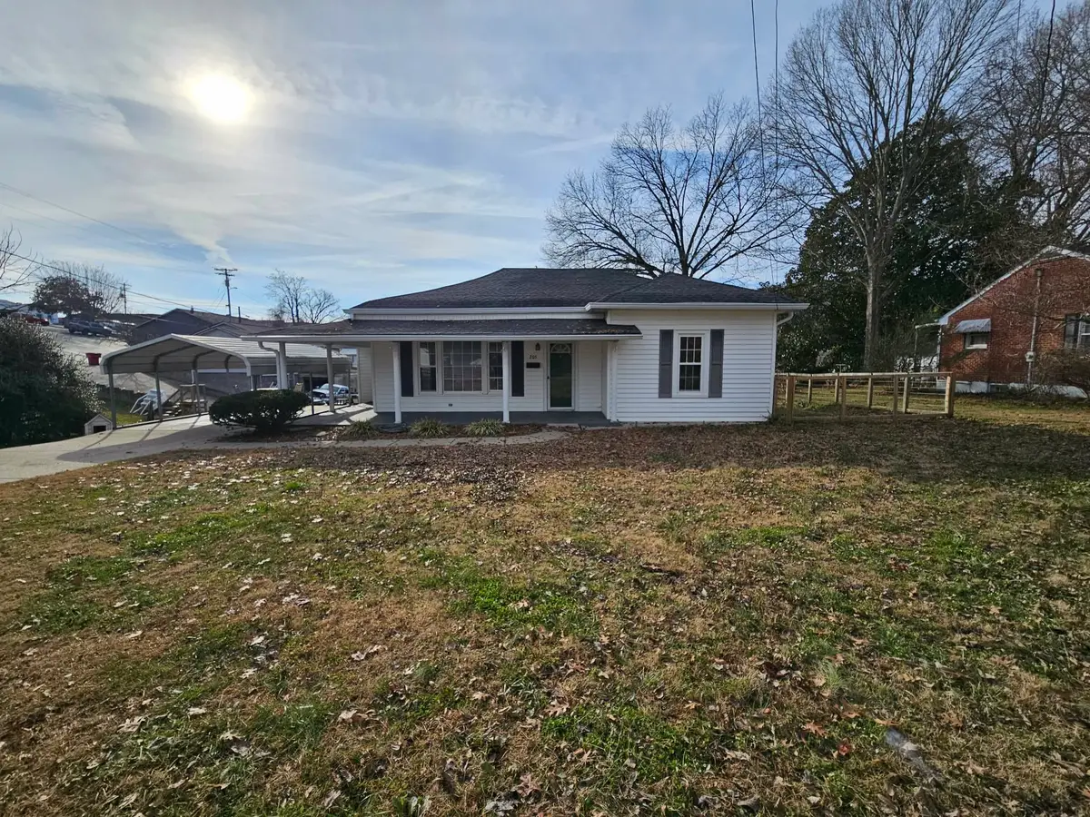 205 Fite Ave W, Carthage, TN 37030 - Image #1