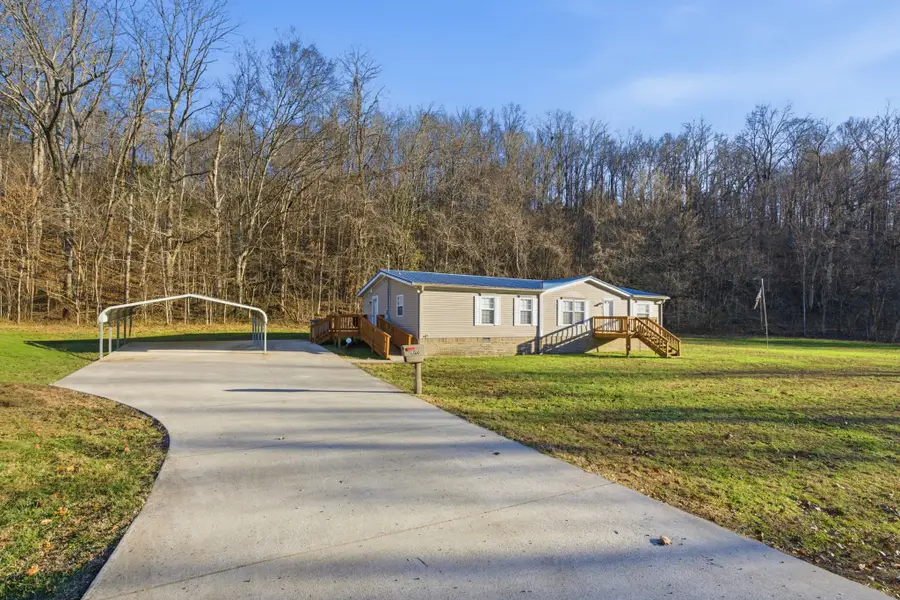 1700 Cumberland Valley Rd, Erin, TN 37061 - Image #2