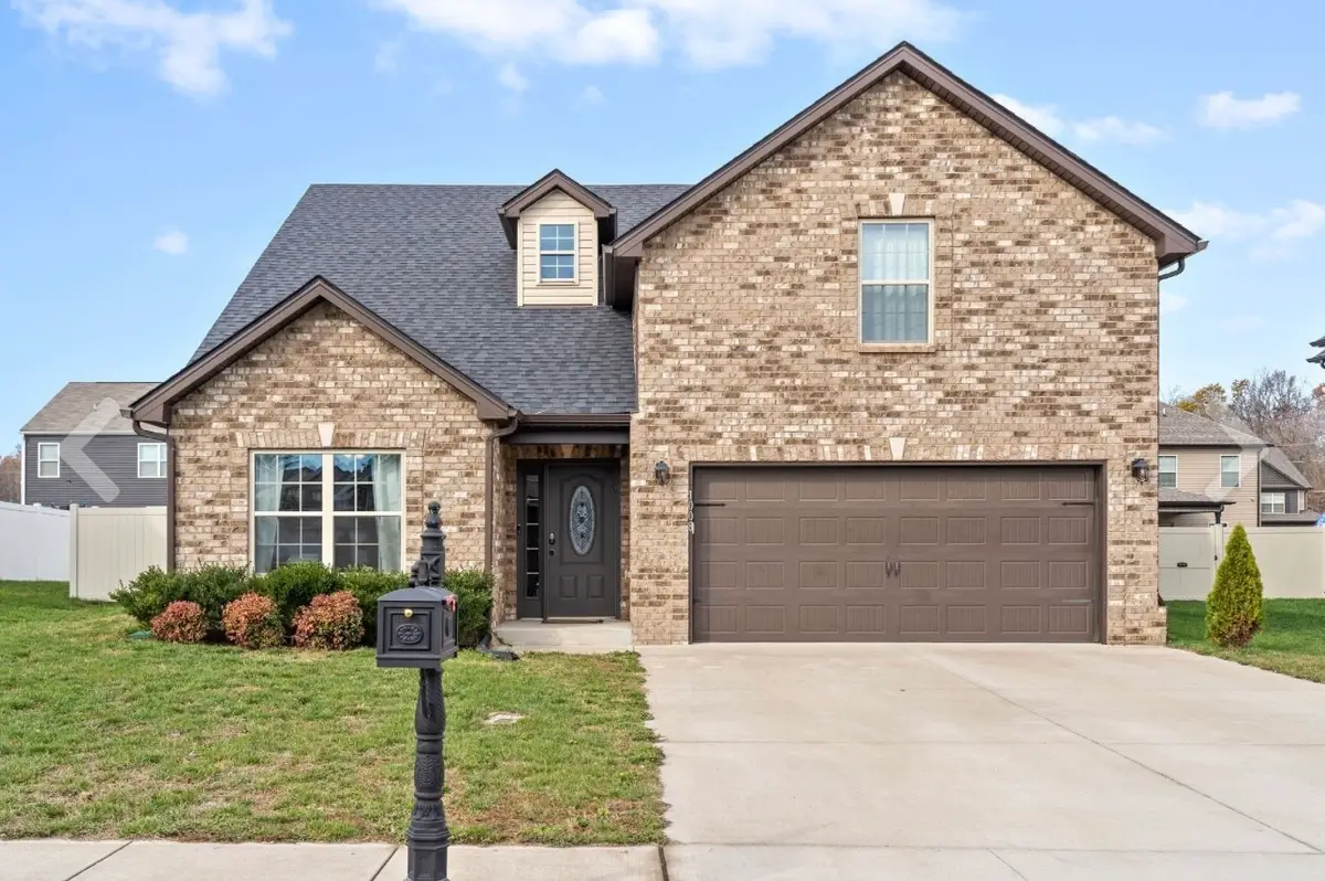 1008 Meadowview Ln, Clarksville, TN 37040 - Image #1