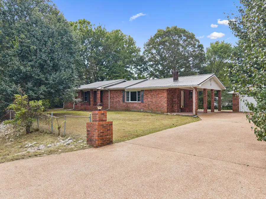 588 Sweeton Hill Rd, Coalmont, TN 37313 - Image #2