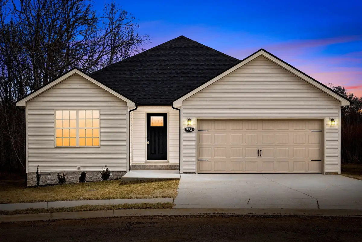 1589 Frederick Dr, Clarksville, TN 37042 - Image #1