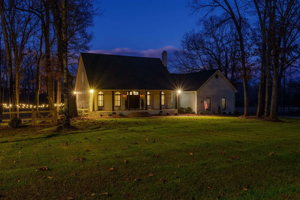 301 Walnut Creek Rd, Killen, AL 35645 - Image #1