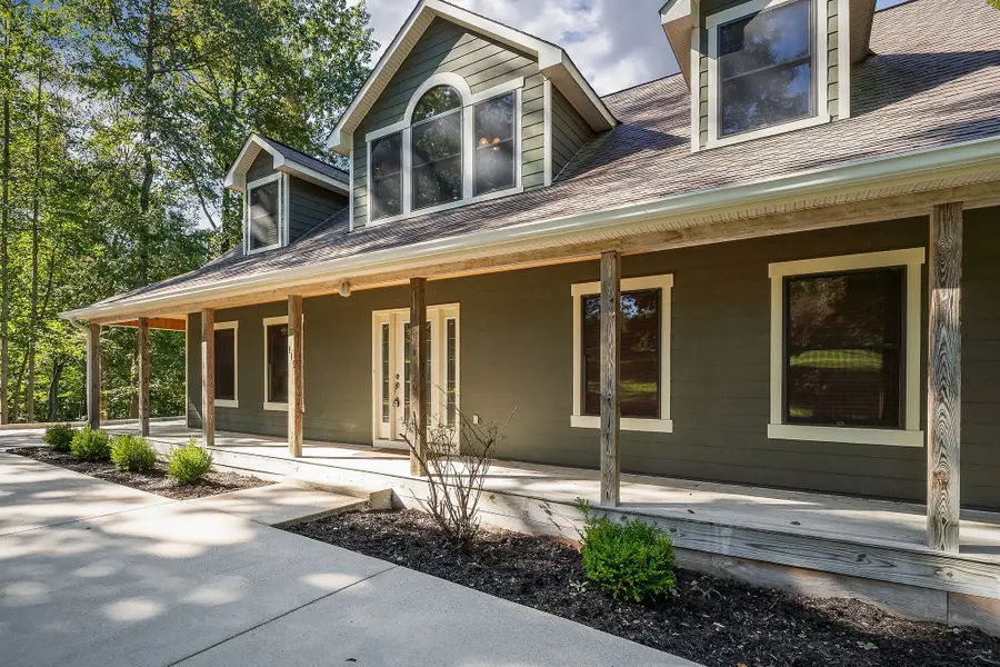 115 Long Point Dr, Rock Island, TN 38581 - Image #2