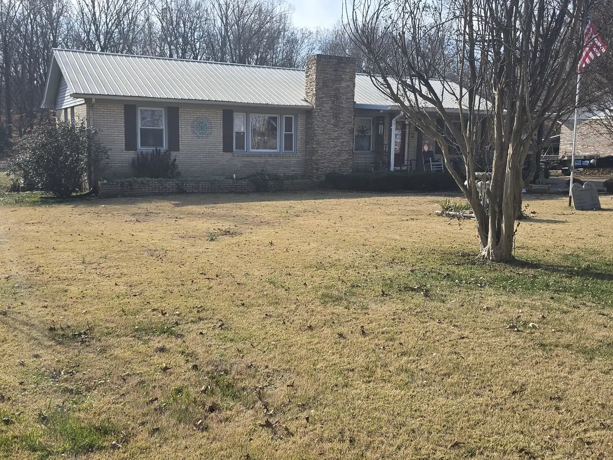 336 Leader Dr, New Johnsonville, TN 37134 - Image #1