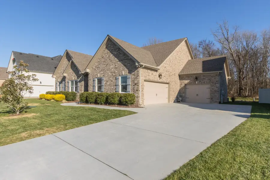 305 Mcclaran Pl, Murfreesboro, TN 37129 - Image #3