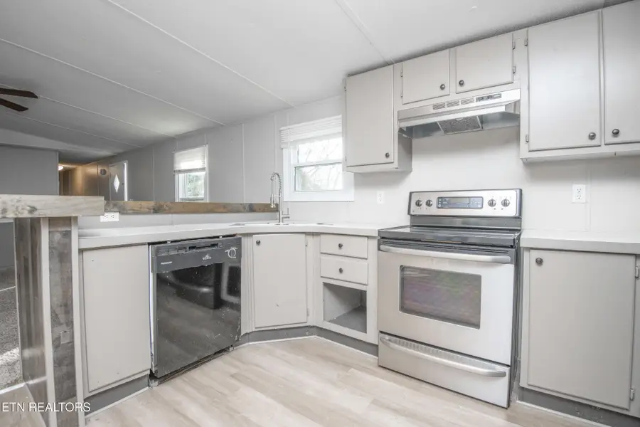 350 Kagley Drive, Lenoir City, TN 37772 - Image #2