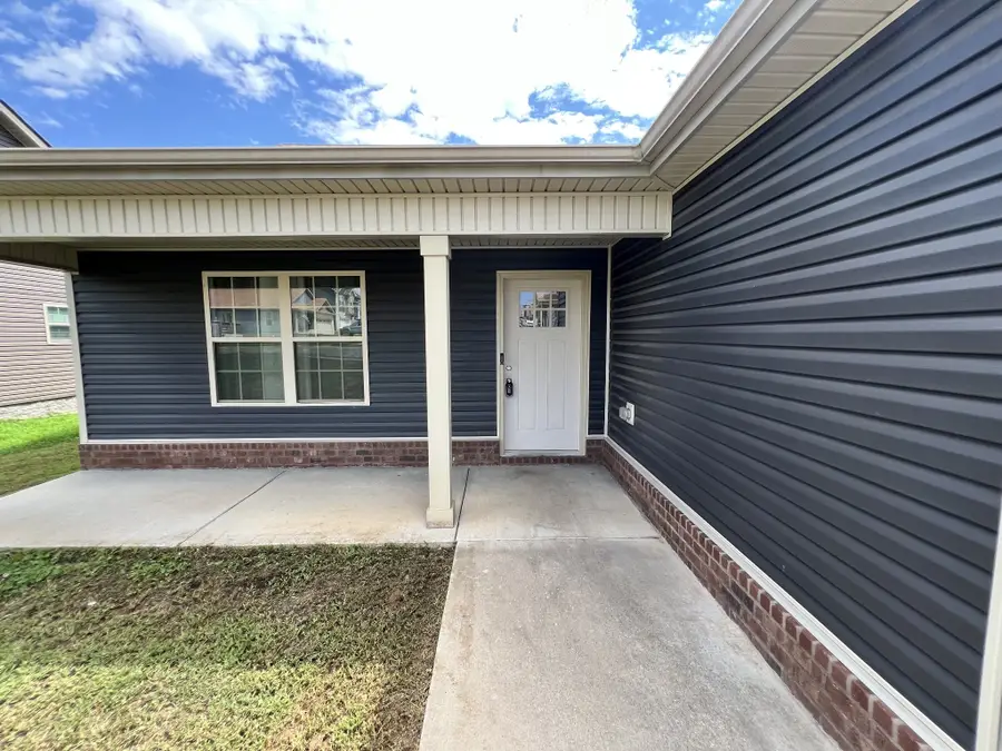 1012 Dublin Dr, Clarksville, TN 37042 - Image #2