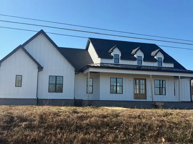 2622 Deer Creek Ln, White House, TN 37188 - Image #1