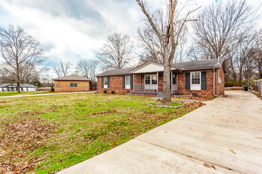 124 Anchor Dr, Hendersonville, TN 37075 - Image #2