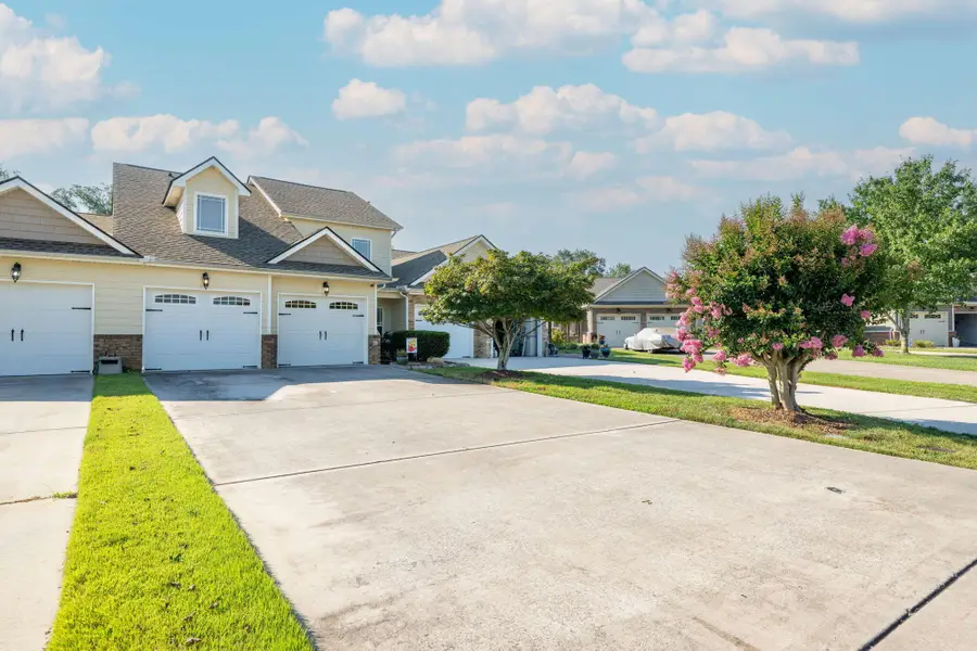 5388 Mandarin Circle, Hixson, TN 37343 - #3