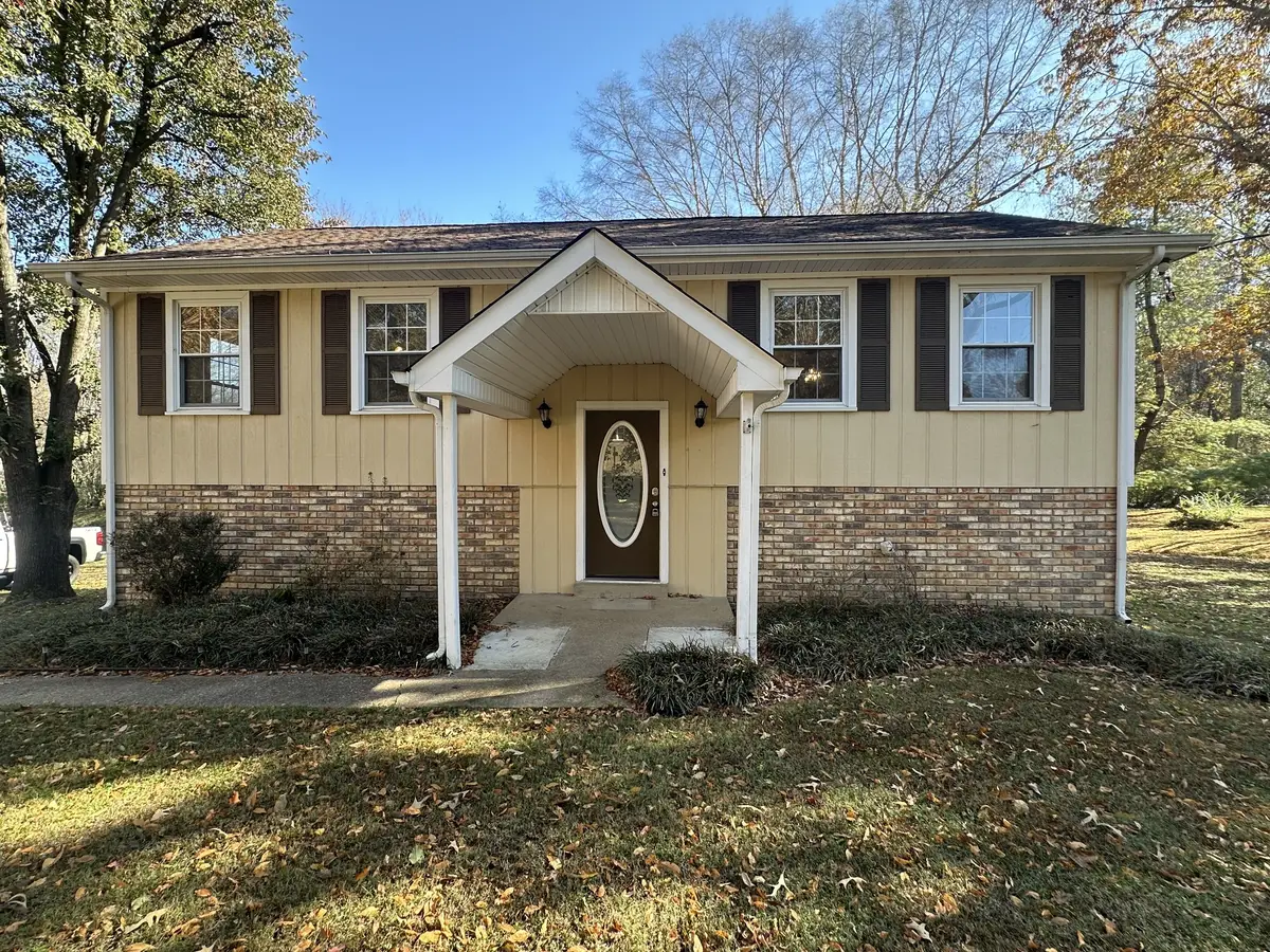 1130 Windsor Cir, Lyles, TN 37098 - Image #1