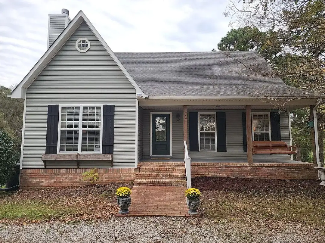 491 Hillview Dr, Lawrenceburg, TN 38464 - Image #1