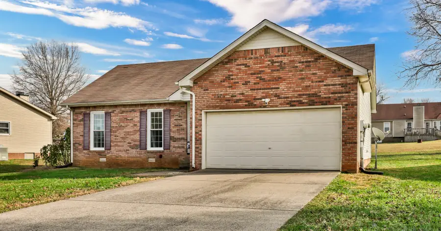 1760 Butternut Dr, Clarksville, TN 37042 - Image #2