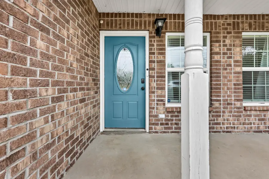 420 Thompkins Ln, Clarksville, TN 37043 - Image #2