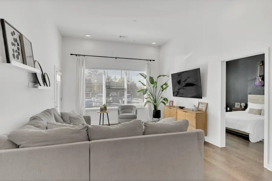 1677 54th Ave N #126, Nashville, TN 37209 - Image #2