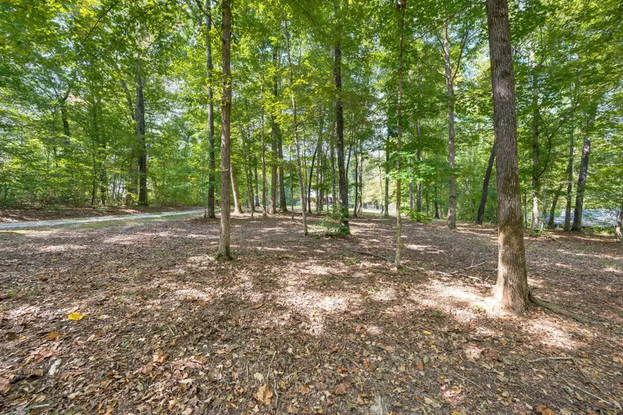 1168 Johnny Hall Rd, Burns, TN 37029 - Image #2