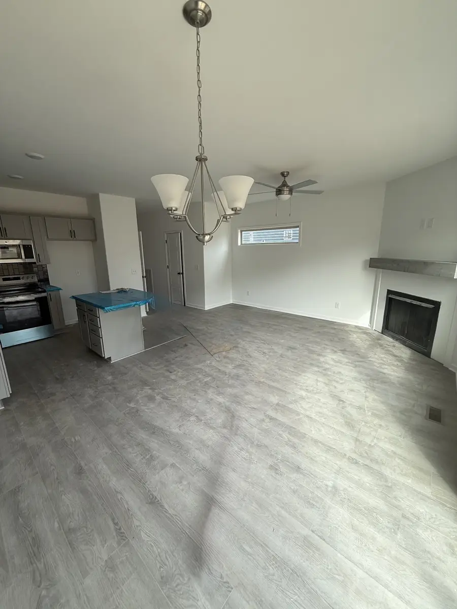 881 Dogwood Trl, Clarksville, TN 37042 - #2