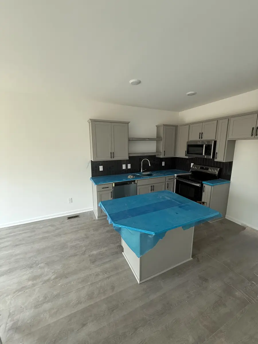 881 Dogwood Trl, Clarksville, TN 37042 - #3