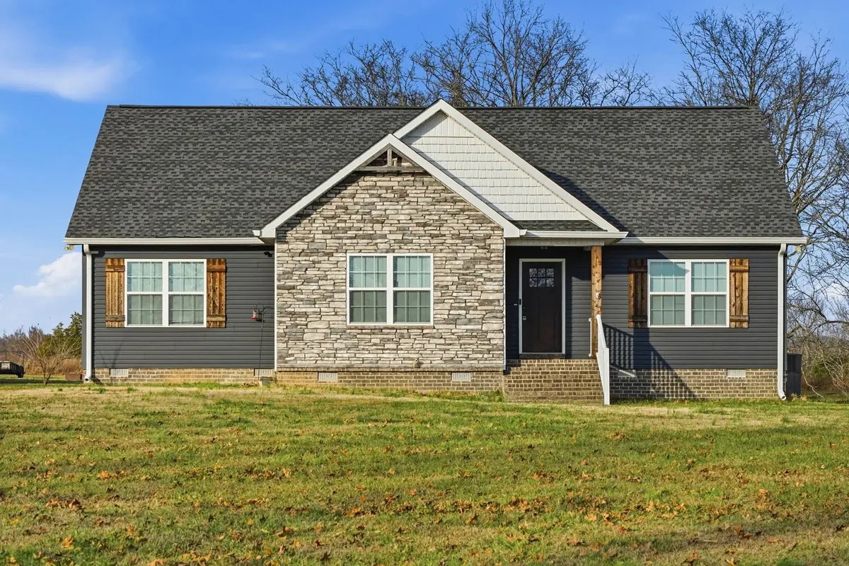 760 Armstrong Rd, Castalian Springs, TN 37031 - Image #1