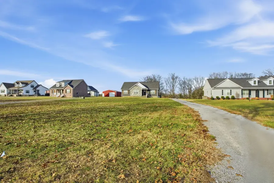 760 Armstrong Rd, Castalian Springs, TN 37031 - Image #2