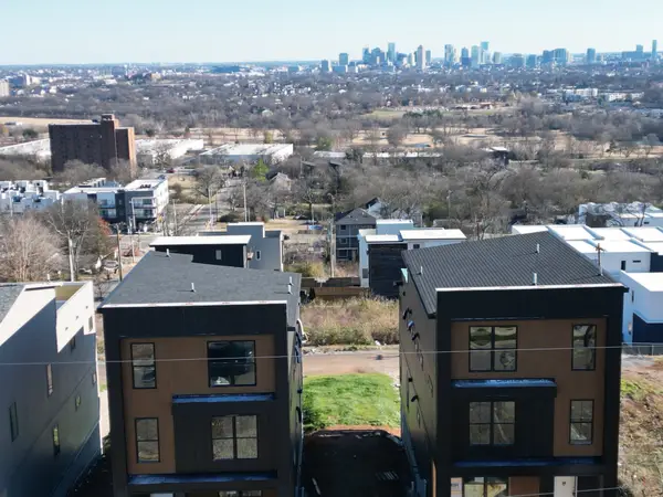 2156 Summit Avenue, Nashville, TN 37218