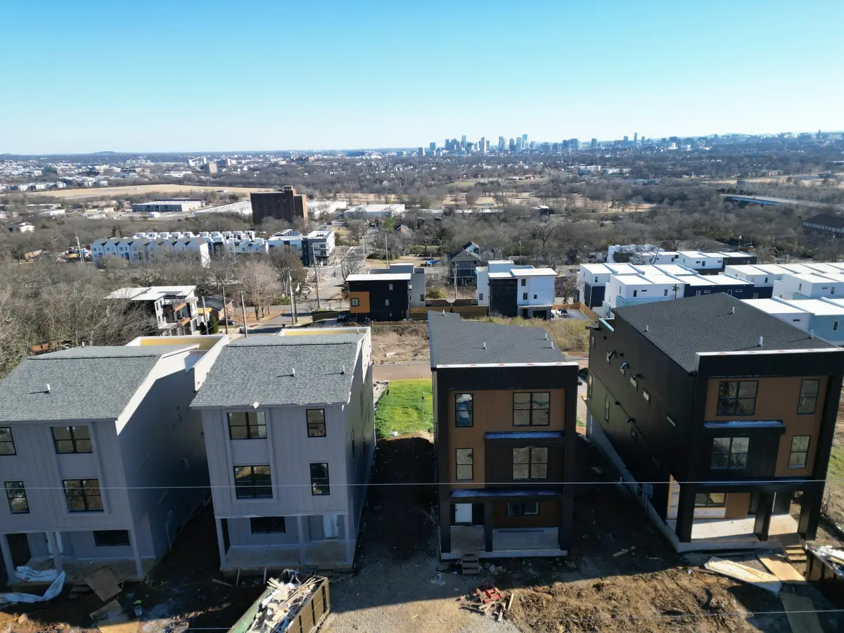 2160 Summitt Ave, Nashville, TN 37218 - #1