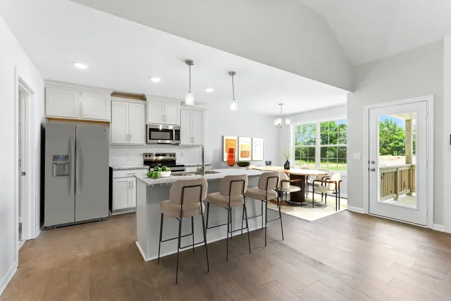 1590 Fredrick Dr, Clarksville, TN 37042 - Image #2