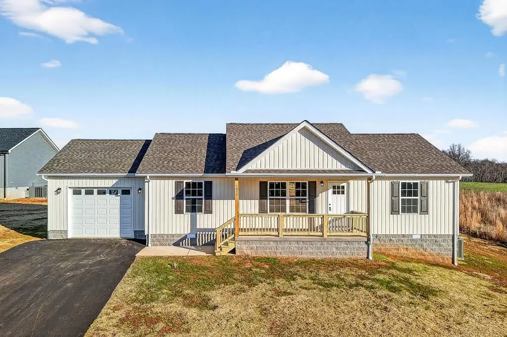 1054 Frank Anderson Rd, Sparta, TN 38583 - Image #1